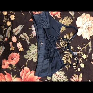 Alo yoga sports bra
